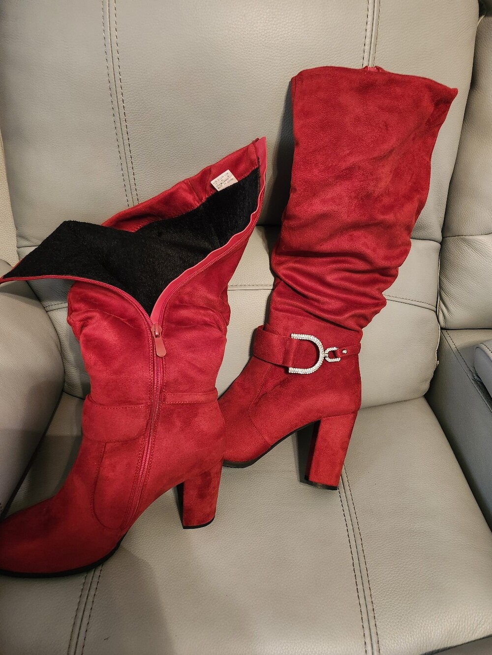 Red Women’s Mid-Calf Heeled Boots - Fashion Suede